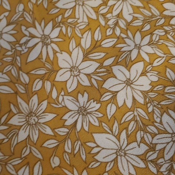 Mustard Floral Wrap shirt - blouse - Picture 4 of 6